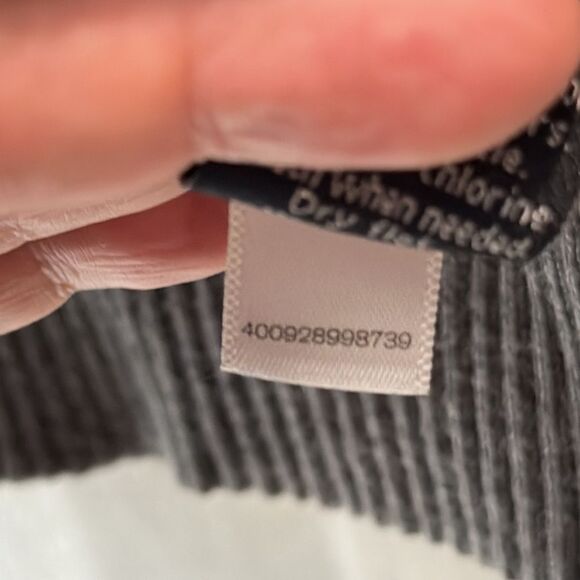 APT. 9 gray long sleeve full zip knit sweater with ribbed accents Medium - Picture 5 of 7